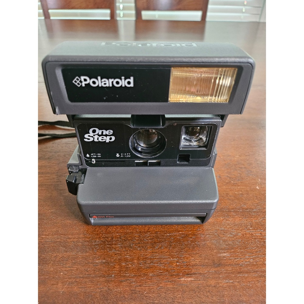 Polaroid OneStep Instant Film Camera Unisex OS Gray 600 Series With Case Manual